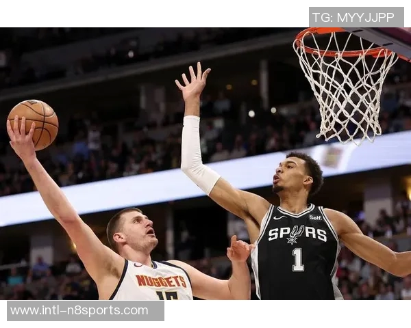 马刺与猛龙精彩对决回放全程回顾与精彩瞬间分析 马刺与猛龙精彩对决回放全程回顾与精彩瞬间分析